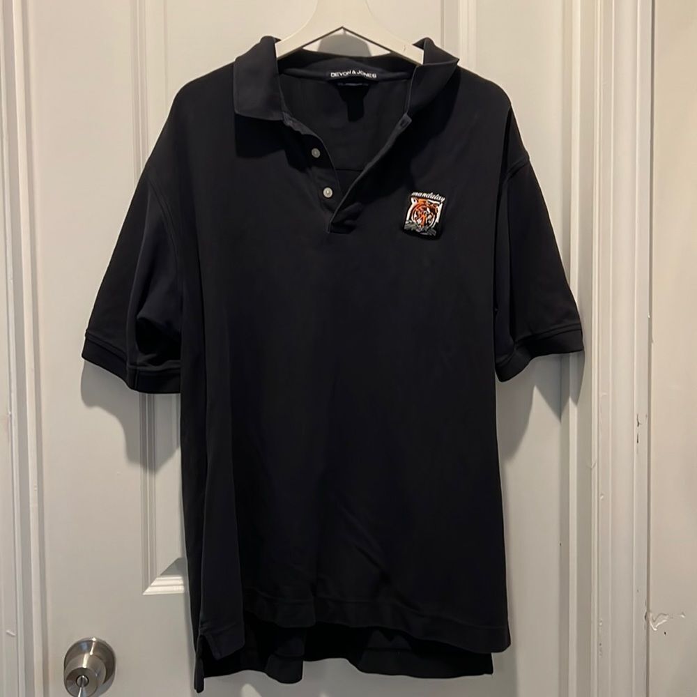 Devon & Jones Black Men’s Polo Shirt with Tiger Manadalay Embroidery XL